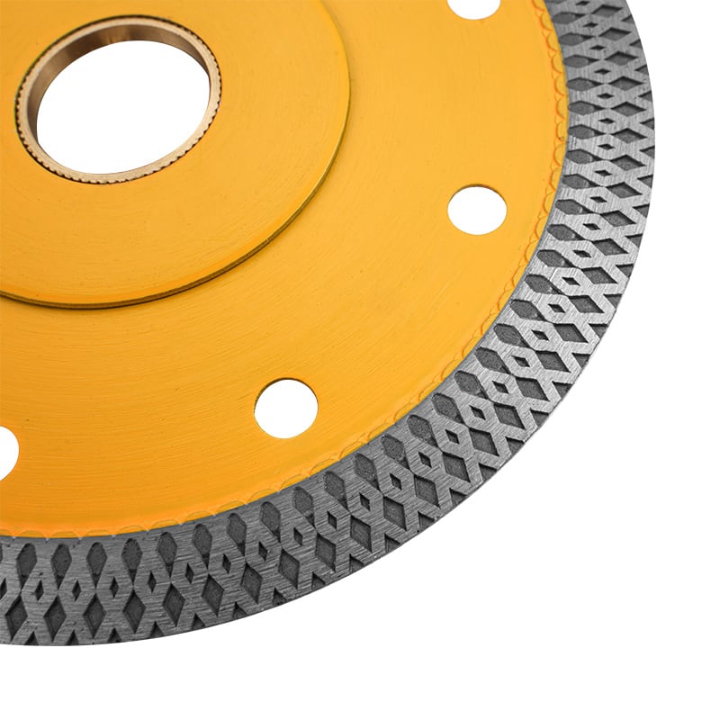 Close-up view of the Tolsen Ultrathin Diamond Disc cutting edge pattern